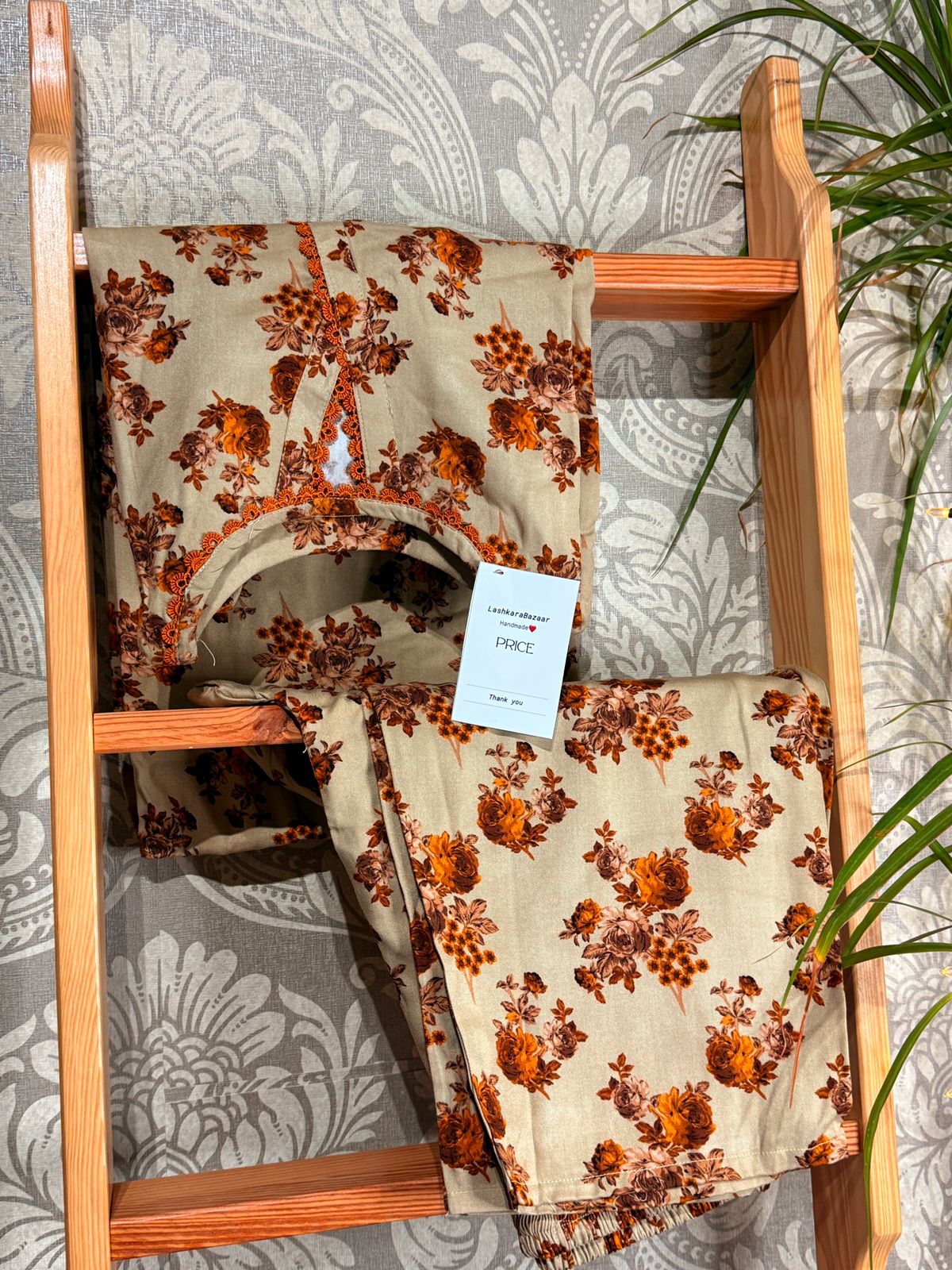 Chic Marina 2-Piece Suit – Stylish & Comfortable